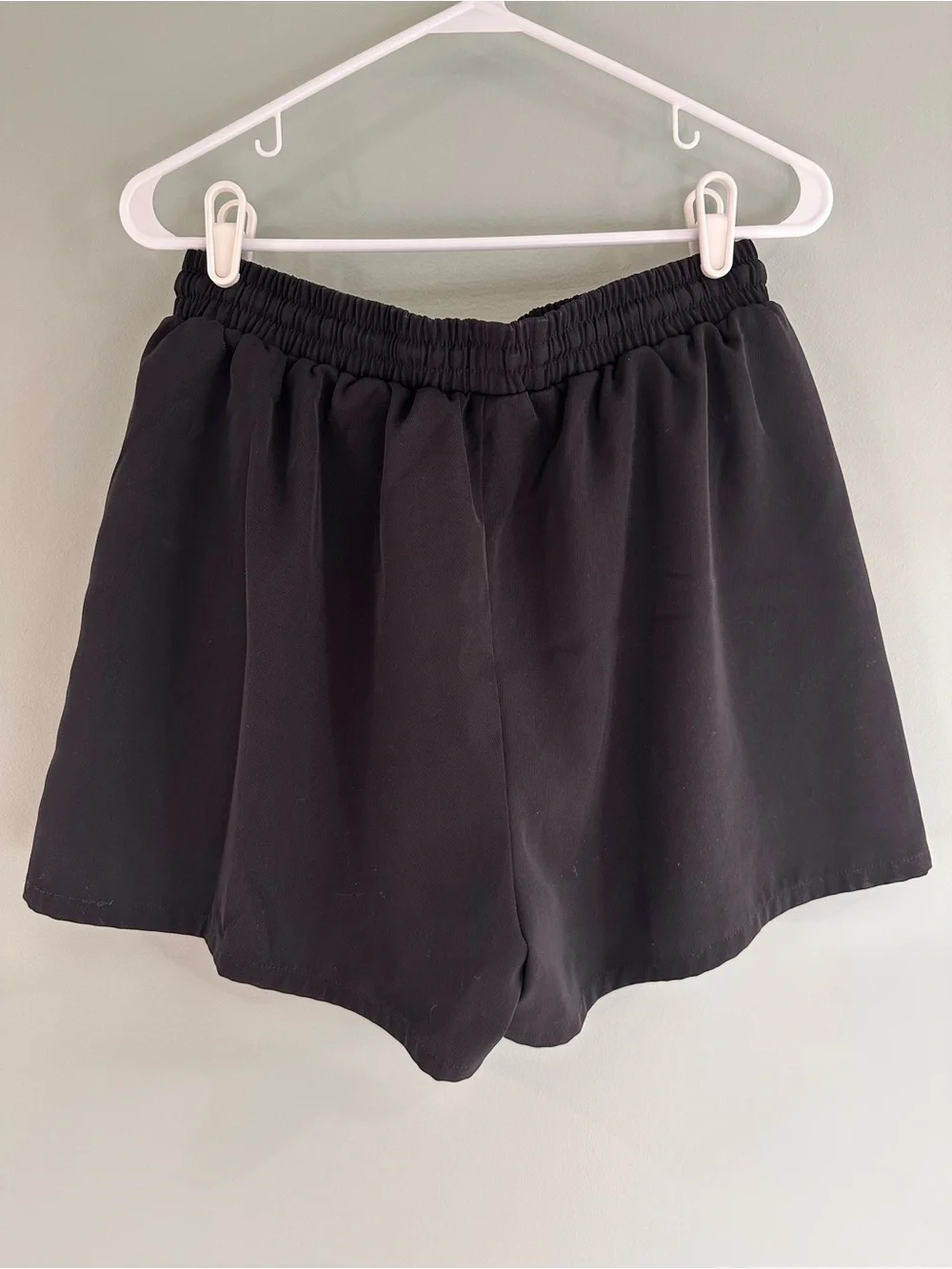 SSYS High-Rise Black Drawstring Shorts with Front Pockets